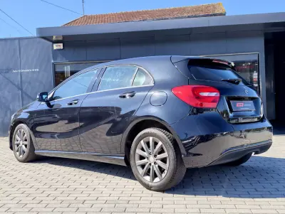 Mercedes-Benz A 180 2013 - 12750 EUR, 191000 km - foto 6 de 10