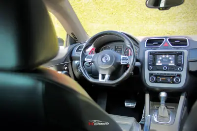 Volkswagen Scirocco 2010 - 12990 EUR, 255000 km - AUTO.MOTO.pt - 255000km - foto 3 de 36