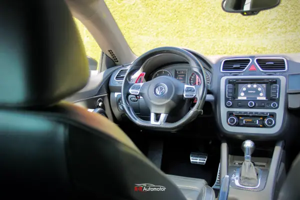 Volkswagen Scirocco 2010 - 12990 EUR, 255000 km - AUTO.MOTO.pt - 255000km - foto 3 de 36