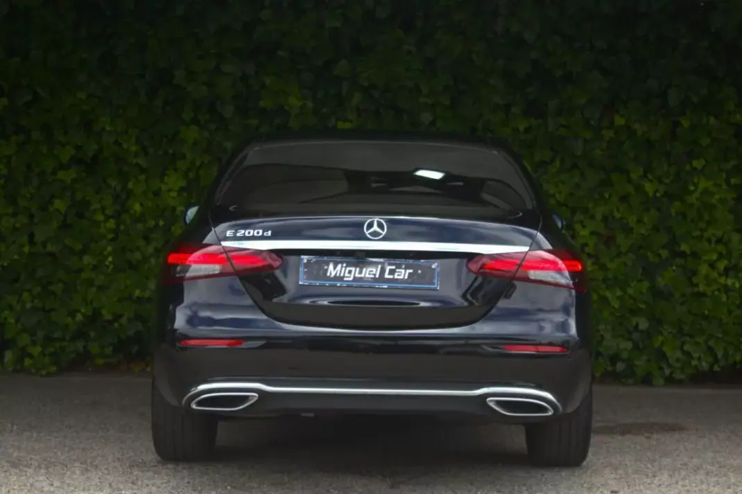 Mercedes-Benz E 200 2020 - 39900 EUR, 49700 km - AUTO.MOTO.pt - 49700km - foto 9 de 17