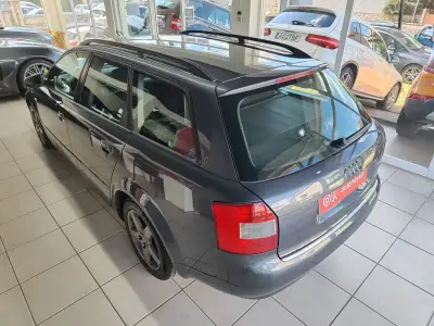 Audi A4 Avant 2004 - 6250 EUR, 348000 km - AUTO.MOTO.pt - 348000km - foto 8 de 34