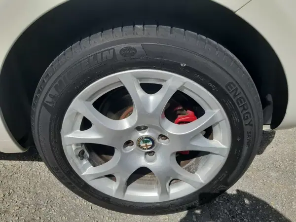 Alfa Romeo MiTo 2018 - 8000 EUR, 234180 km - AUTO.MOTO.pt - 234180km - foto 46 de 46