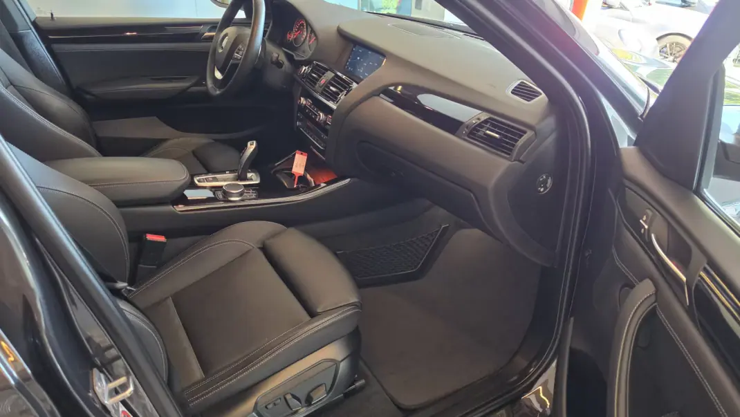 BMW X4 2017 - 29900 EUR, 47011 km - 47011km - foto 58 de 70