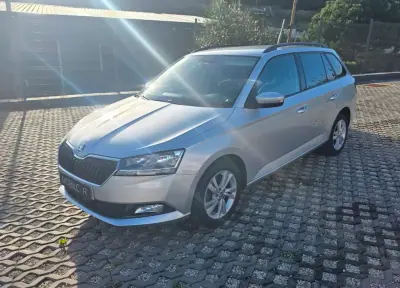 Skoda Fabia Break 2021 - 14200 EUR, 67411 km - AUTO.MOTO.pt - 67411km - foto 20 de 22