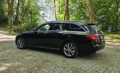 Mercedes-Benz C 200 2015 - 13750 EUR, 234000 km - AUTO.MOTO.pt - 234000km - foto 6 de 23