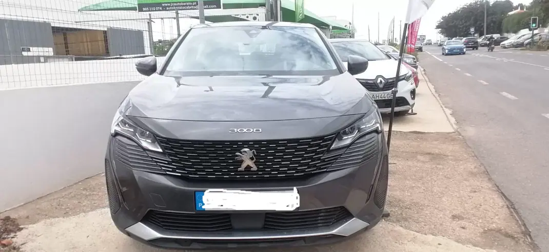 Peugeot 3008 2021 - 21900 EUR, 79000 km - AUTO.MOTO.pt - 79000km - foto 5 de 15