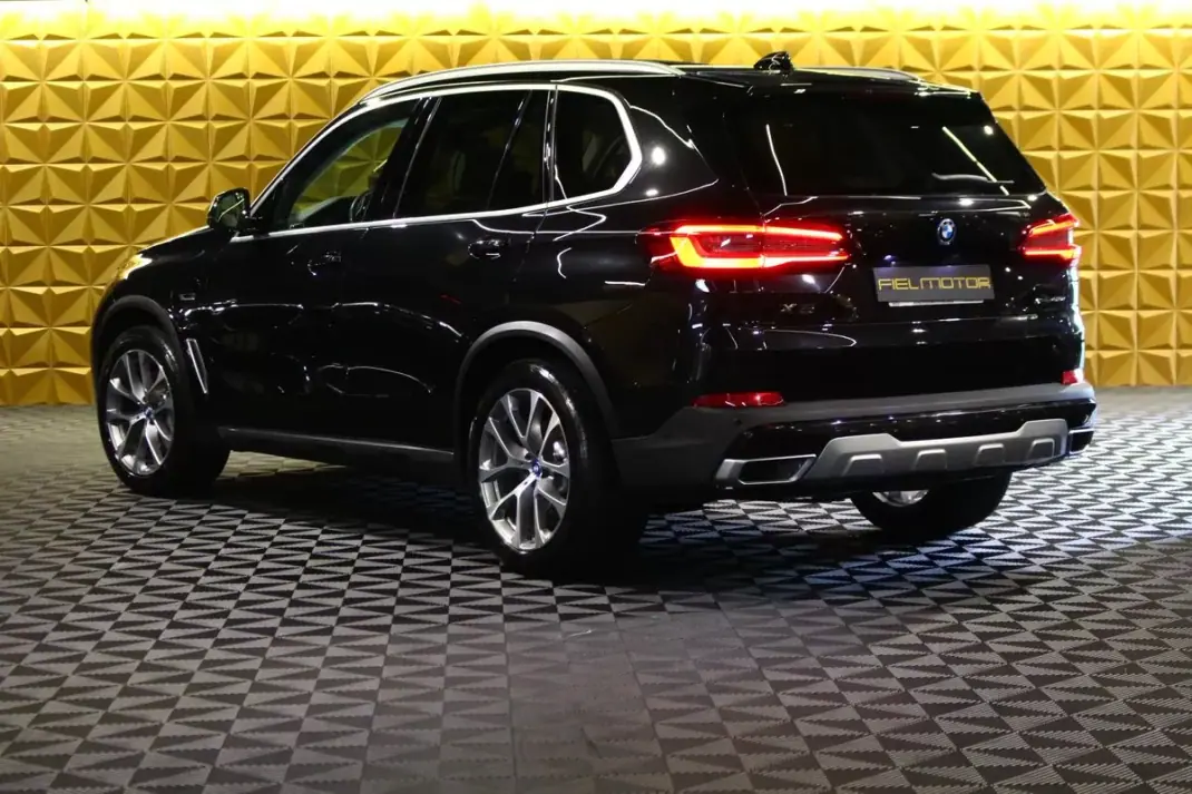 BMW X5 2022 - 47500 EUR, 156000 km - AUTO.MOTO.pt - 156000km - foto 13 de 54