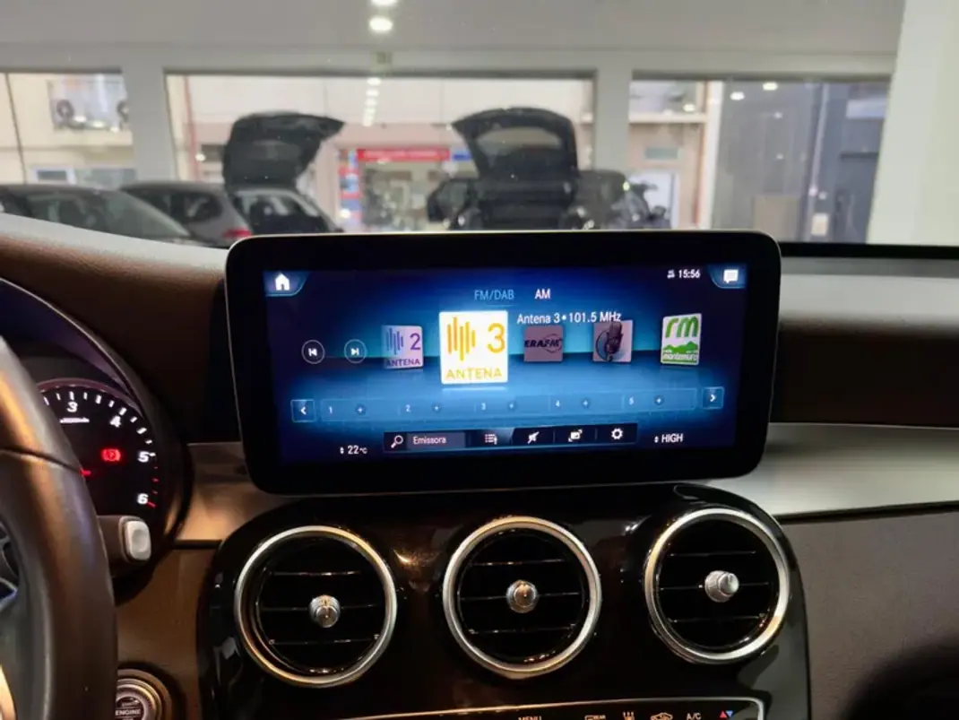 Mercedes-Benz GLC 300 2021 - 49500 EUR, 117200 km - 117200km - foto 15 de 21