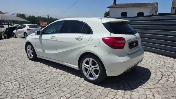 Mercedes-Benz A 200 2013 - 15990 EUR, 141000 km - AUTO.MOTO.pt - 141000km - foto 3 de 33