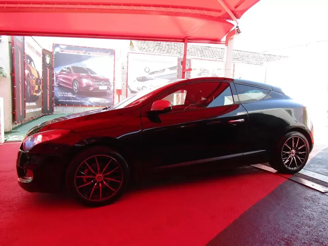 Renault Mégane Coupe 2010 - 9949 EUR, 225100 km - 225100km - foto 31 de 41