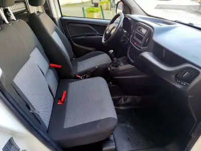 Fiat Doblo 1.3 Multijet ,3Lug. ,Iva Dedutivel 2017 - 9980 EUR, 85000 km - AUTO.MOTO.pt - 85000km - foto 2 de 26