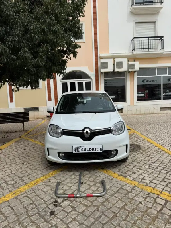 Renault Twingo 2020 - 12350 EUR, 40000 km - AUTO.MOTO.pt - 40000km - foto 2 de 12