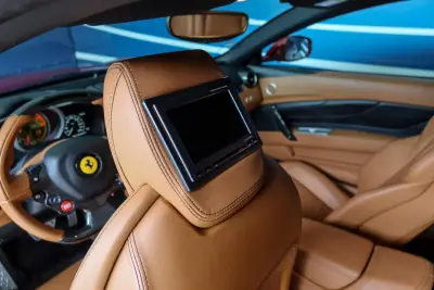 Ferrari FF 2013 - 245000 EUR, 33494 km - AUTO.MOTO.pt - 33494km - foto 23 de 26