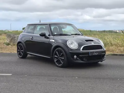 MINI 3 Portas 2013 - 11990 EUR, 187017 km - AUTO.MOTO.pt - 187017km - foto 3 de 28