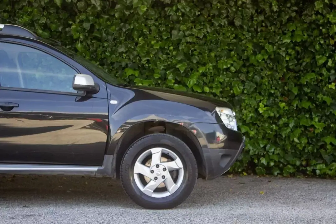 Dacia Duster 2011 - 10750 EUR, 149000 km - AUTO.MOTO.pt - 149000km - foto 5 de 15