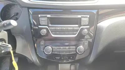 Nissan Qashqai 2014 - 12900 EUR, 133286 km - AUTO.MOTO.pt - 133286km - foto 20 de 28