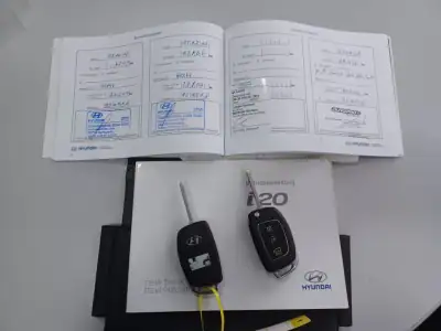 Hyundai i20 2014 - 9890 EUR, 101619 km - AUTO.MOTO.pt - 101619km - foto 40 de 41