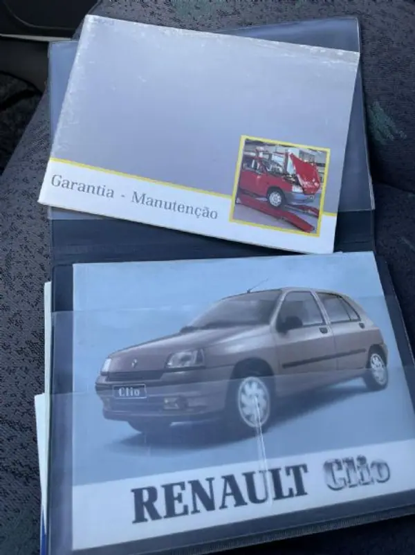 Renault Clio 1993 - 3900 EUR, 283000 km - AUTO.MOTO.pt - 283000km - foto 39 de 39