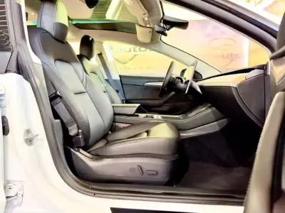 Tesla Model 3 2022 - 39900 EUR, 40060 km - AUTO.MOTO.pt - 40060km - foto 14 de 35