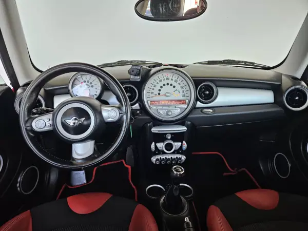 MINI Cooper 2009 - 6750 EUR, 160000 km - AUTO.MOTO.pt - 160000km - foto 9 de 9