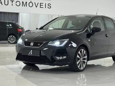 SEAT Ibiza 2017 - 10890 EUR, 99000 km - AUTO.MOTO.pt - 99000km - foto 14 de 29