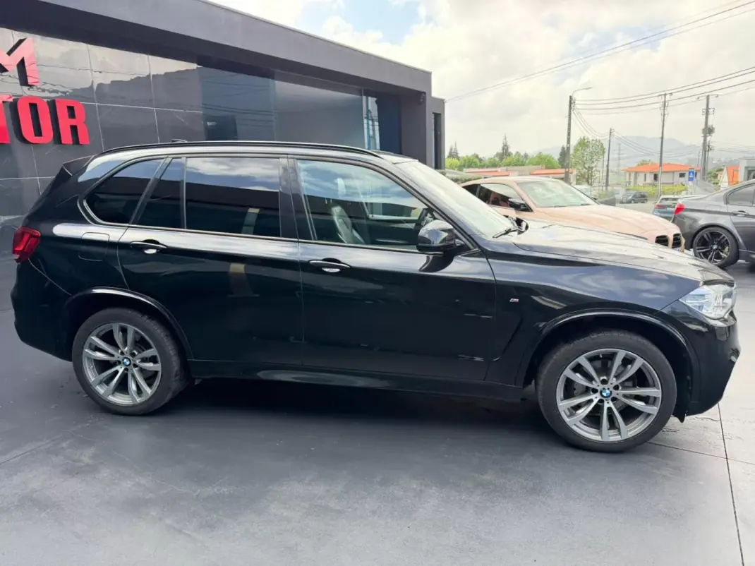 BMW X5 2016 - 29900 EUR, 118000 km - AUTO.MOTO.pt - 118000km - foto 3 de 12