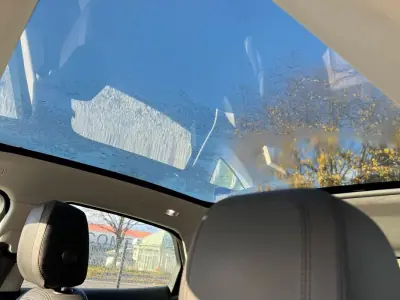 Jaguar E-Pace 2019 - 28500 EUR, 98000 km - AUTO.MOTO.pt - 98000km - foto 13 de 33