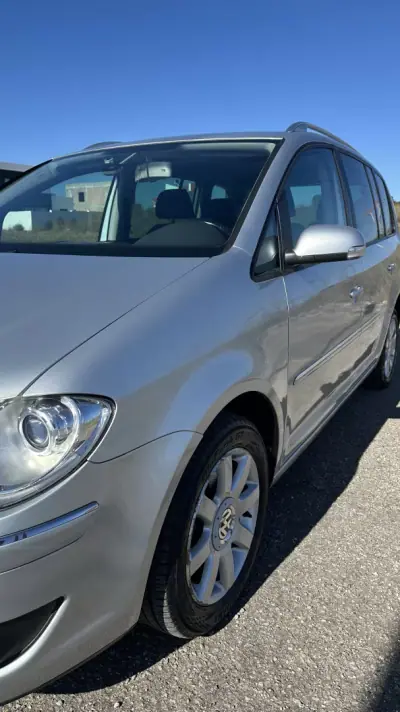 Volkswagen Touran 2007 - 6900 EUR, 315000 km - 315000km - foto 23 de 27