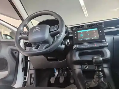 Citroën C3 2018 - 12750 EUR, 92000 km - AUTO.MOTO.pt - 92000km - foto 20 de 34