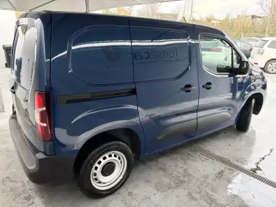 Citroën BERLINGO VAN XL 1.5 BLUE HDI 3 LUGARES 2020 - 11500 EUR, 173967 km - AUTO.MOTO.pt - 173967km - foto 6 de 14