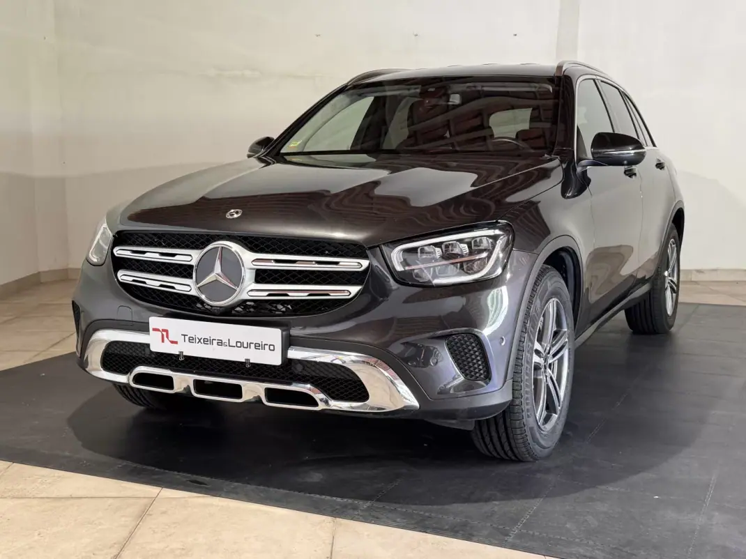Mercedes-Benz GLC 300 2022 - 47500 EUR, 37758 km - AUTO.MOTO.pt - 37758km - foto 1 de 25