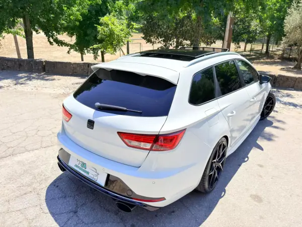 SEAT Leon ST 2016 - 16000 EUR, 188000 km - AUTO.MOTO.pt - 188000km - foto 7 de 26