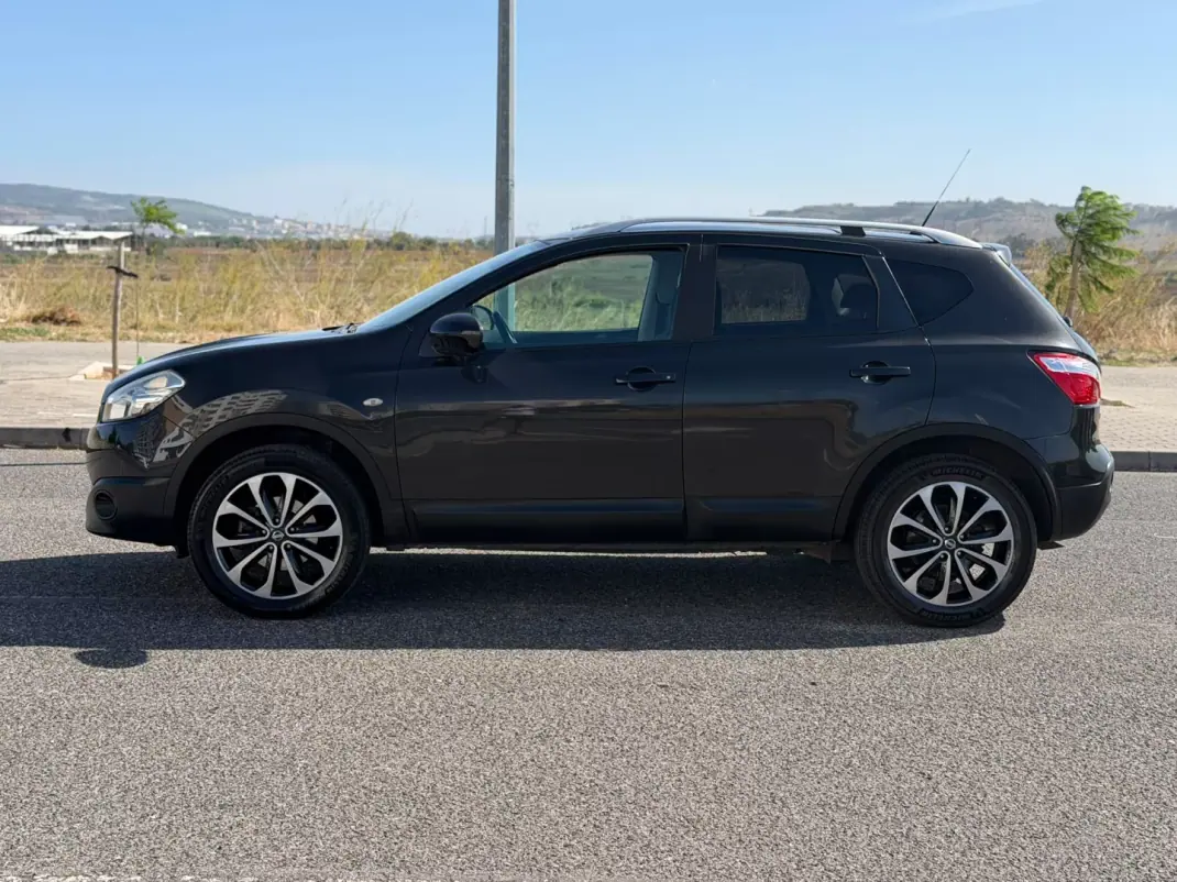 Nissan Qashqai 2011 - 10750 EUR, 149845 km - 149845km - foto 11 de 44