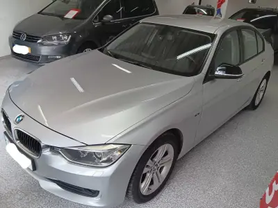 BMW 320 2014 - 15500 EUR, 265000 km - AUTO.MOTO.pt - 265000km - foto 4 de 20