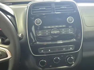 Dacia Spring 2023 - 14000 EUR, 13500 km - AUTO.MOTO.pt - 13500km - foto 9 de 22