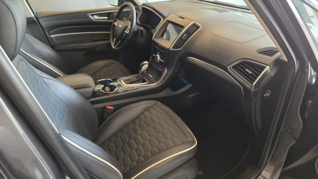 Ford S-Max 2017 - 22500 EUR, 160120 km - AUTO.MOTO.pt - 160120km - foto 56 de 67