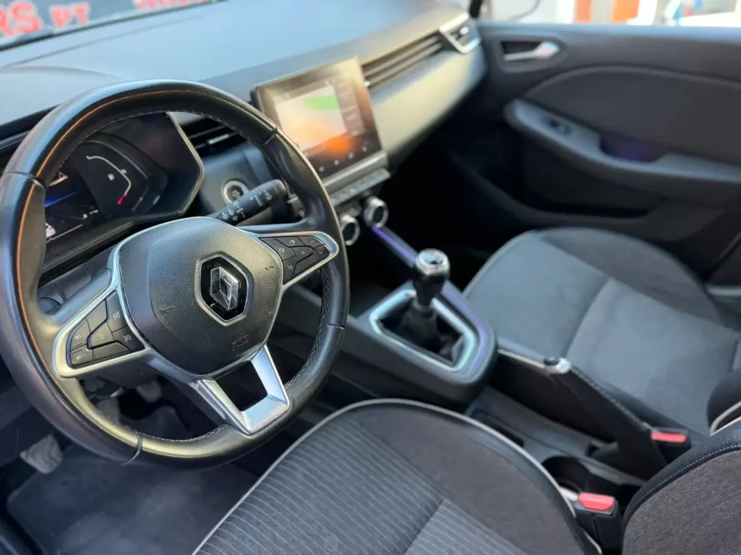 Renault Clio 2022 - 15900 EUR, 108101 km - 108101km - foto 14 de 16