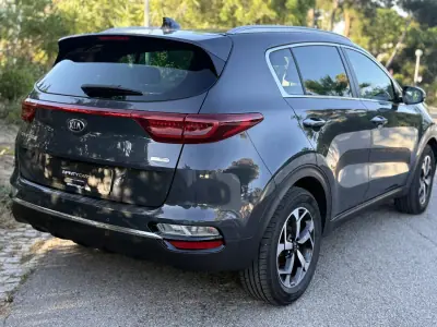Kia Sportage 2020 - 18999 EUR, 40000 km - AUTO.MOTO.pt - 40000km - foto 5 de 15