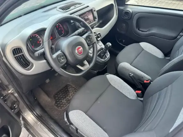 Fiat Panda 2022 - 9900 EUR, 92530 km - AUTO.MOTO.pt - 92530km - foto 12 de 12
