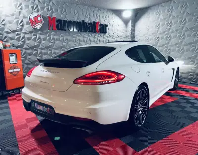 Porsche Panamera 2015 - 43990 EUR, 110565 km - AUTO.MOTO.pt - 110565km - foto 9 de 40
