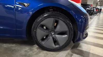 Tesla Model 3 2019 - 21900 EUR, 144900 km - AUTO.MOTO.pt - 144900km - foto 6 de 27