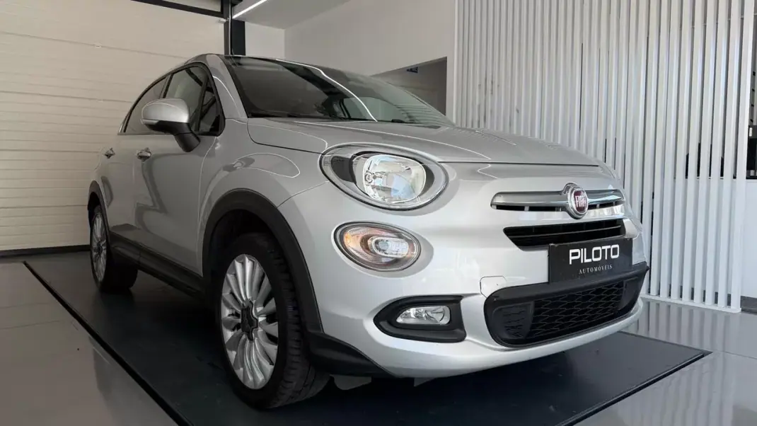 Fiat 500X 2018 - 12990 EUR, 156250 km - AUTO.MOTO.pt - 156250km - foto 2 de 33