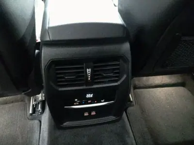 BMW 320 2022 - 25500 EUR, 109000 km - AUTO.MOTO.pt - 109000km - foto 10 de 11