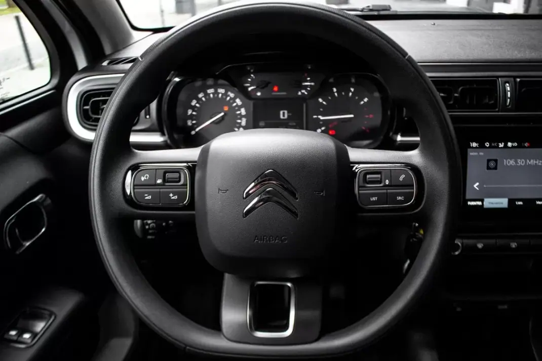Citroën C3 2024 - 13990 EUR, 21393 km - AUTO.MOTO.pt - 21393km - foto 13 de 39
