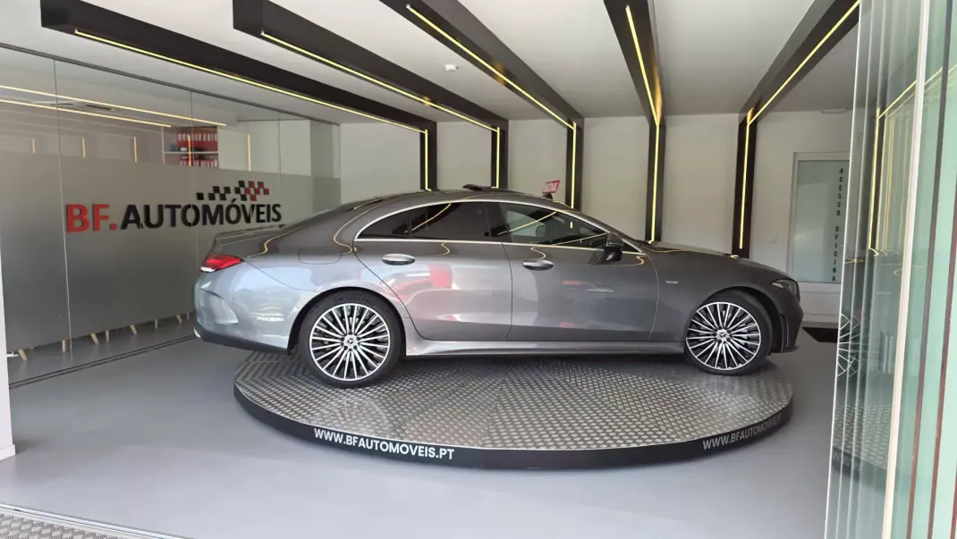 Mercedes-Benz CLS 400 2019 - 44500 EUR, 165703 km - AUTO.MOTO.pt - 165703km - foto 7 de 73