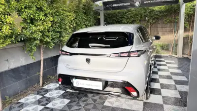 Peugeot 308 2025 - 24500 EUR, 7700 km - AUTO.MOTO.pt - 7700km - foto 20 de 21