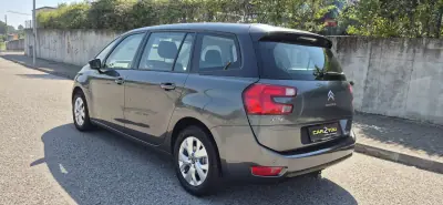Citroën C4 Grand Picasso 2013 - 9750 EUR, 185000 km - AUTO.MOTO.pt - 185000km - foto 23 de 25