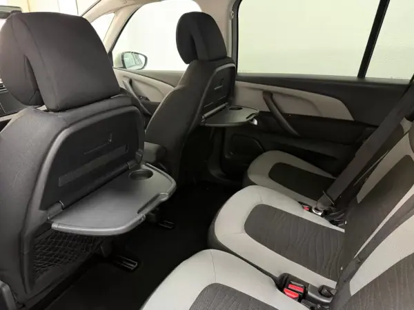 Citroën C4 Grand Picasso 2015 - 12990 EUR, 114000 km - AUTO.MOTO.pt - 114000km - foto 15 de 20