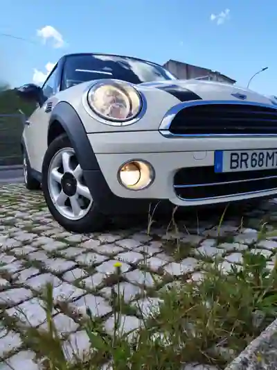 MINI Cooper 2009 - 5950 EUR, 230000 km - AUTO.MOTO.pt - 230000km - foto 13 de 15