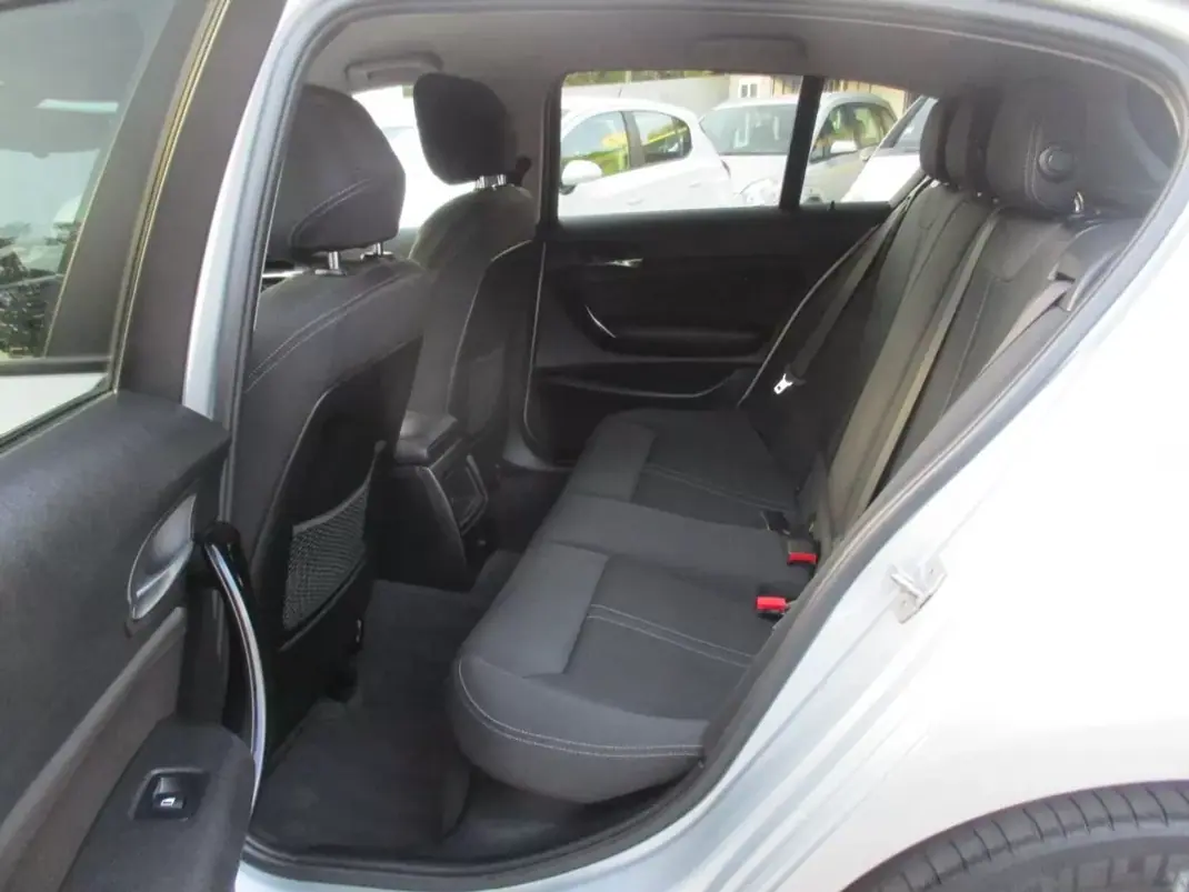 BMW 116 2017 - 14990 EUR, 140000 km - 140000km - foto 20 de 24